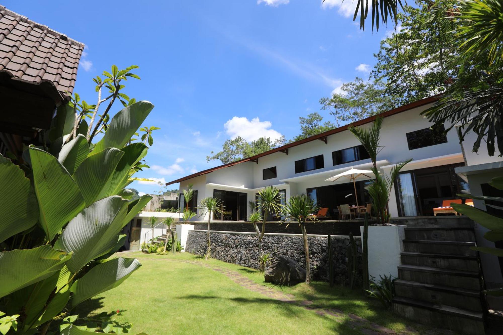 Graha Ayoe Villa ซิเดอมัน ภายนอก รูปภาพ